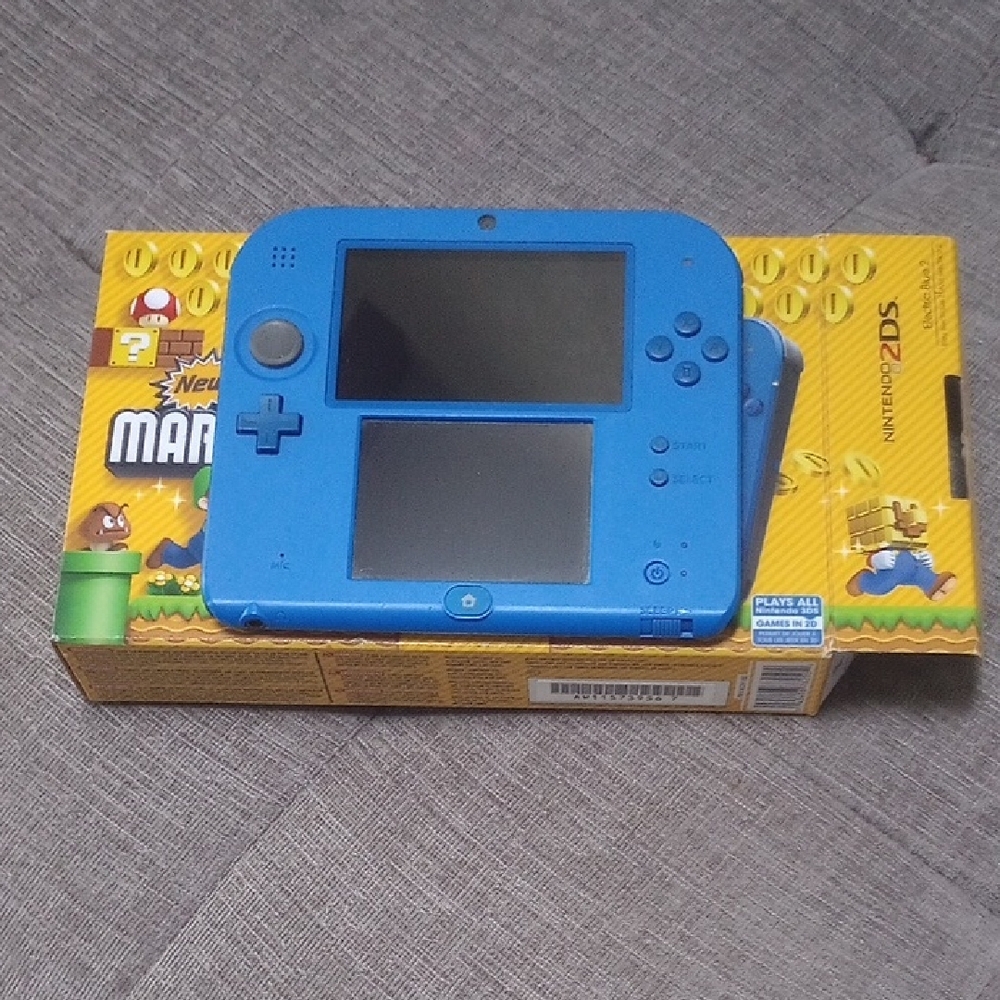 Nintendo 2DS Handheld Console in Blue